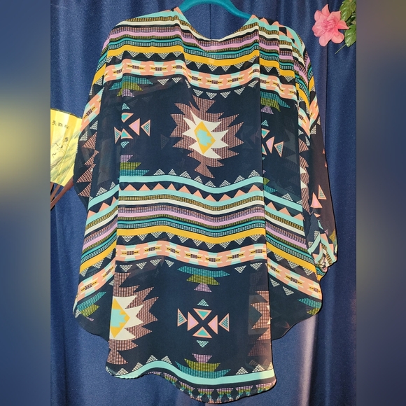 Vibrant Shaw - Picture 2 of 3